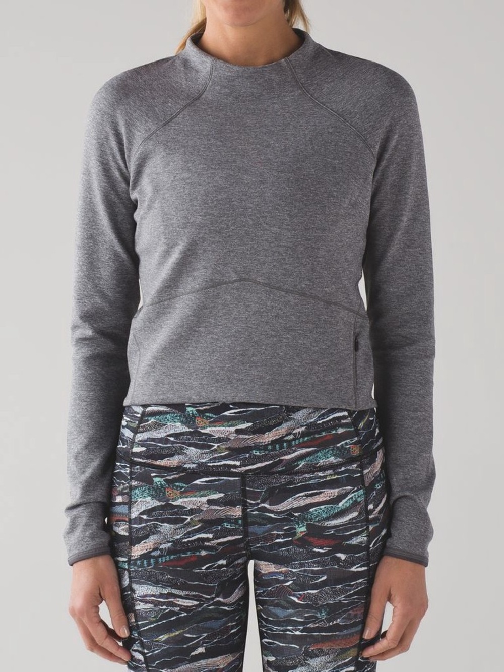 Lululemon Hill And Valley Mock Neck Long Sleeve Top Size 6 in Heathered Slate
